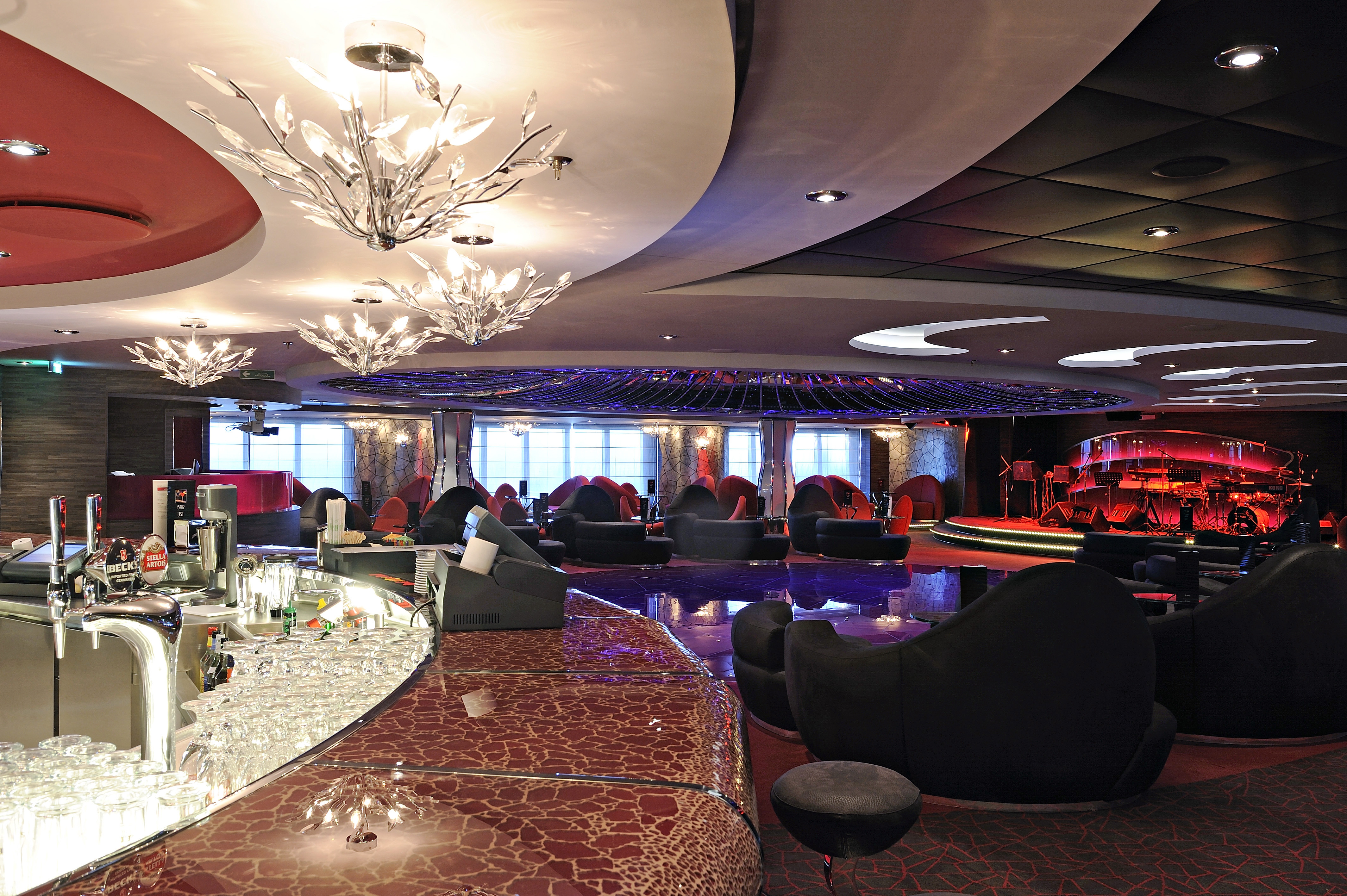 MSC Splendida - The Aft Lounge